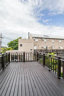 Image 6 - 216548