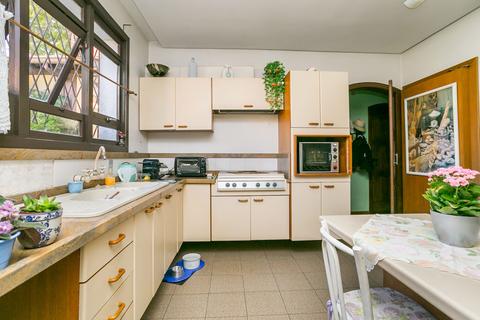Image 23 - 216580