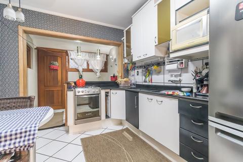 Image 31 - 216706