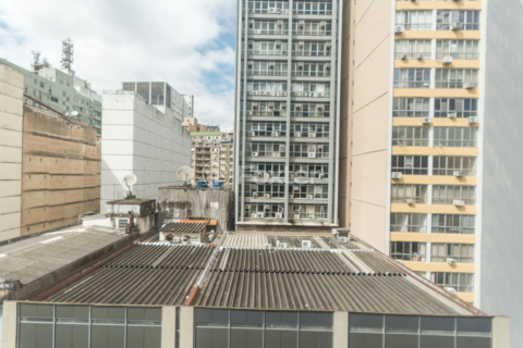 Image 7 - 216749