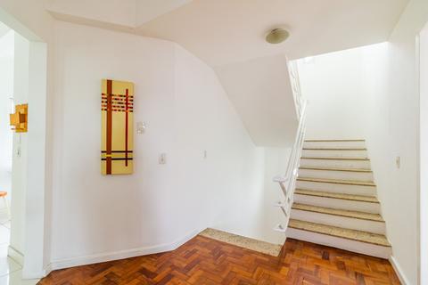 Image 32 - 216757