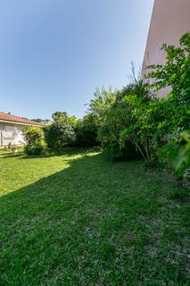 Image 2 - 216863