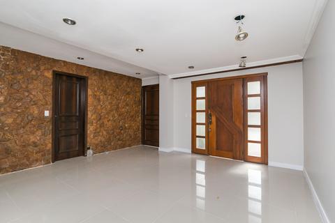 Image 3 - 216872