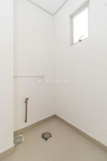 Image 11 - 217033