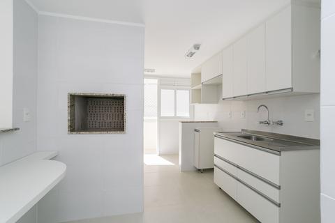 Image 17 - 217041