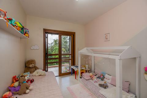 Image 33 - 217060