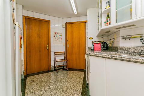 Image 35 - 217079