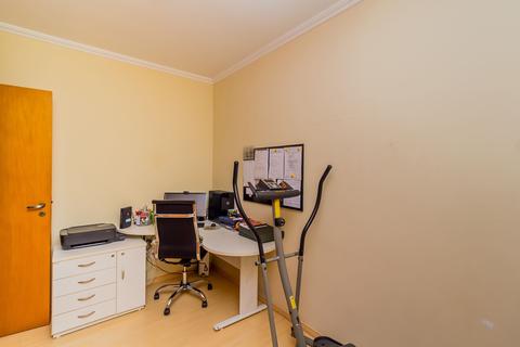 Image 35 - 217718
