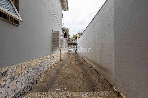Image 29 - 217726