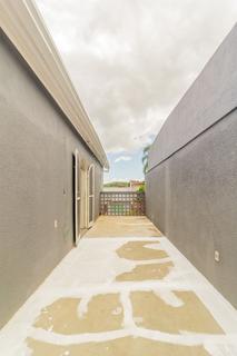 Image 35 - 217860