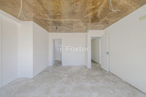 Image 25 - 218070