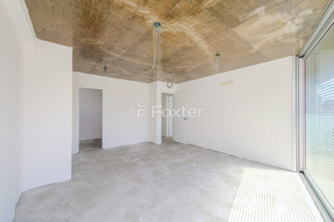 Image 21 - 218070