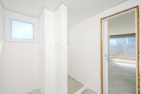 Image 30 - 218070