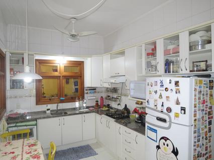 Image 6 - 218230