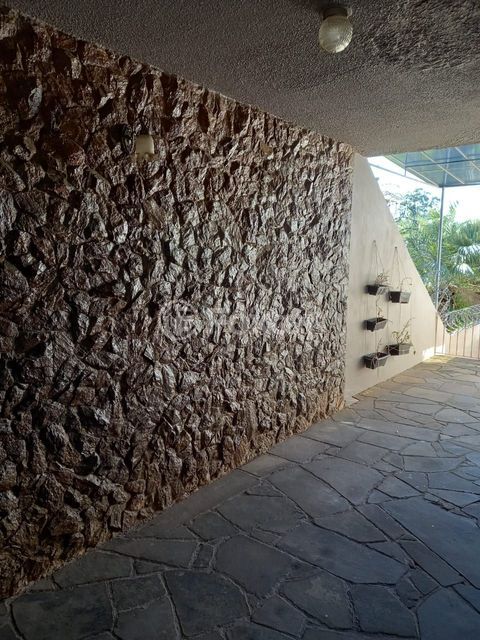 Image 39 - 218353