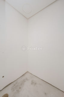 Image 11 - 218395