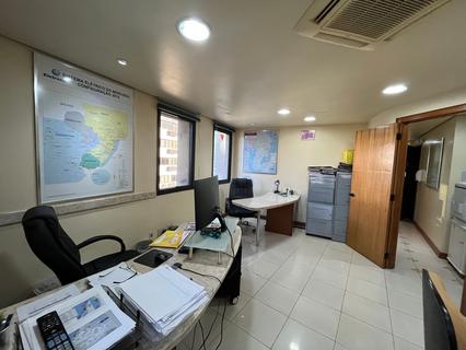 Image 3 - 218585