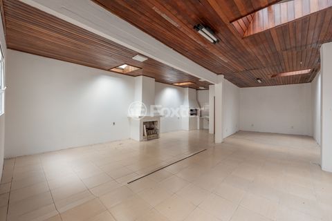 Image 18 - 218698