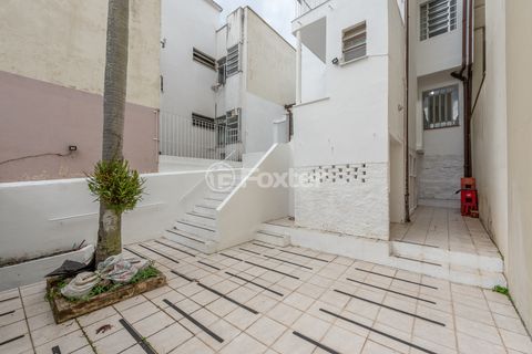 Image 19 - 218698