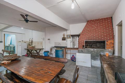 Image 44 - 218996