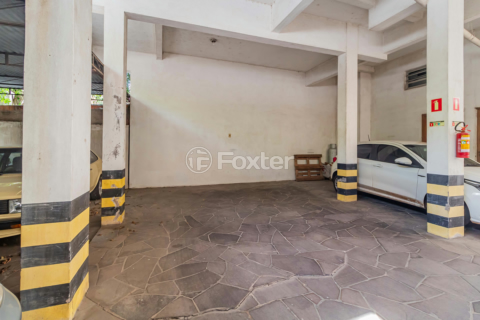 Image 32 - 219001