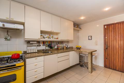 Image 38 - 219020