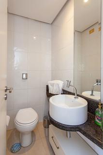 Image 11 - 219111