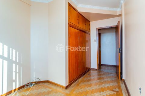 Image 32 - 219204