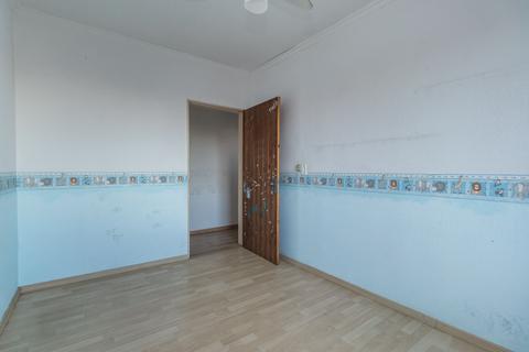 Image 10 - 219245