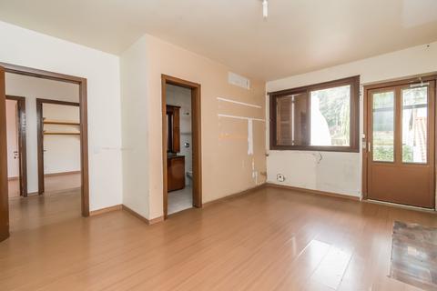 Image 30 - 219480
