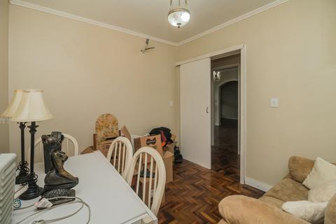 Image 15 - 219580