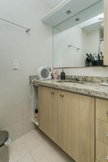 Image 32 - 219614