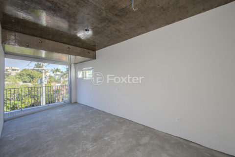 Image 13 - 219794