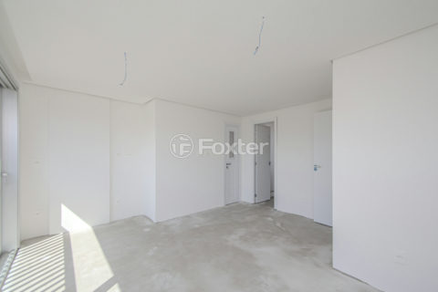 Image 24 - 219798