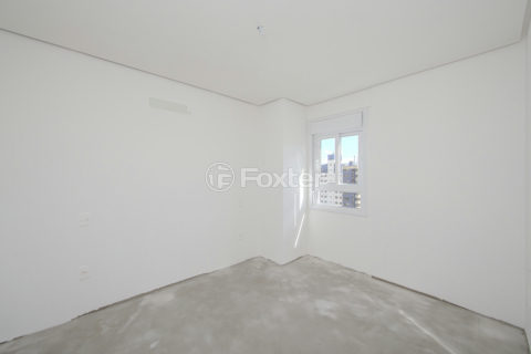 Image 27 - 219798