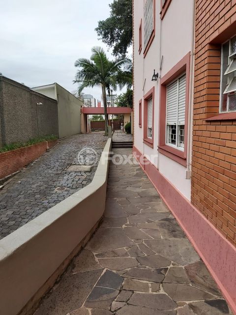 Image 15 - 219890