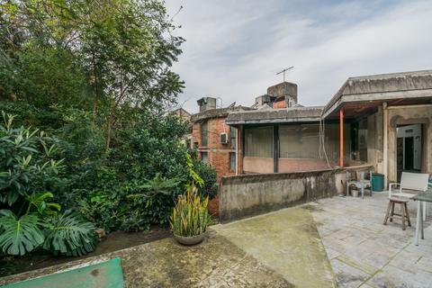 Image 34 - 220328
