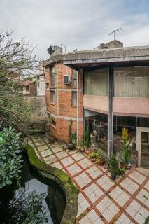 Image 35 - 220328
