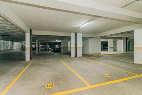 Image 33 - 220633