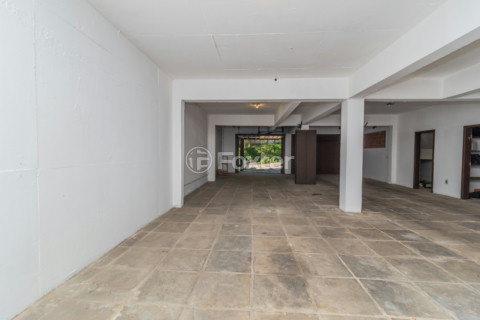 Image 33 - 220829