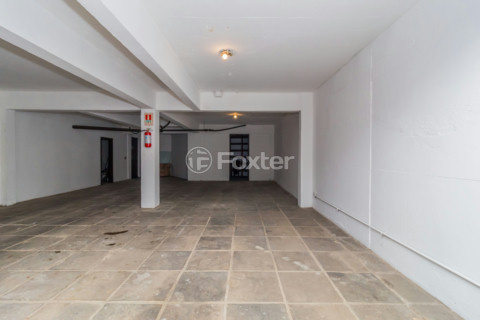 Image 34 - 220829