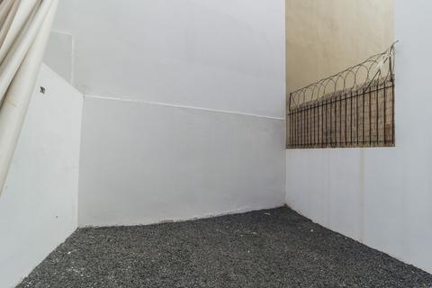 Image 40 - 220835