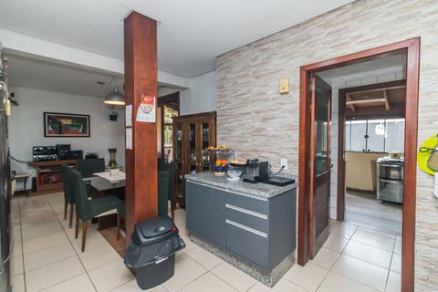 Image 29 - 221087