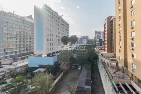 Image 10 - 221270