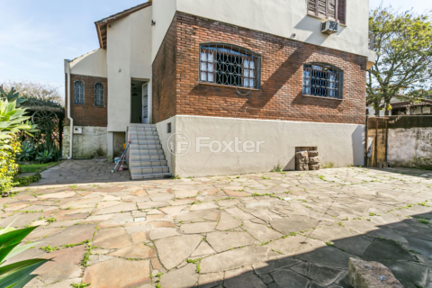 Image 27 - 221504