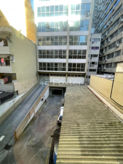Image 17 - 221580