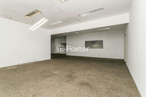 Image 11 - 221597