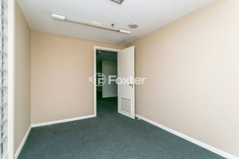Image 33 - 221598