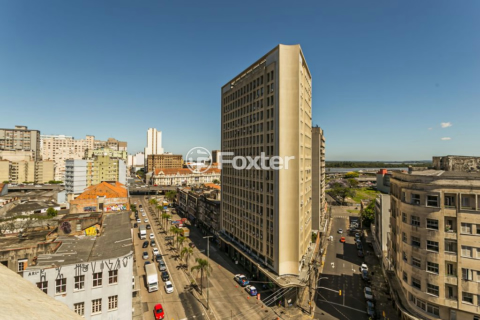 Image 44 - 221599