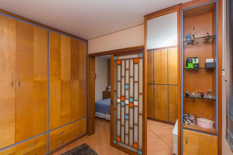 Image 31 - 221653